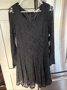 Black Ya Lace Long-Sleeve Fit & Flare Dress size large